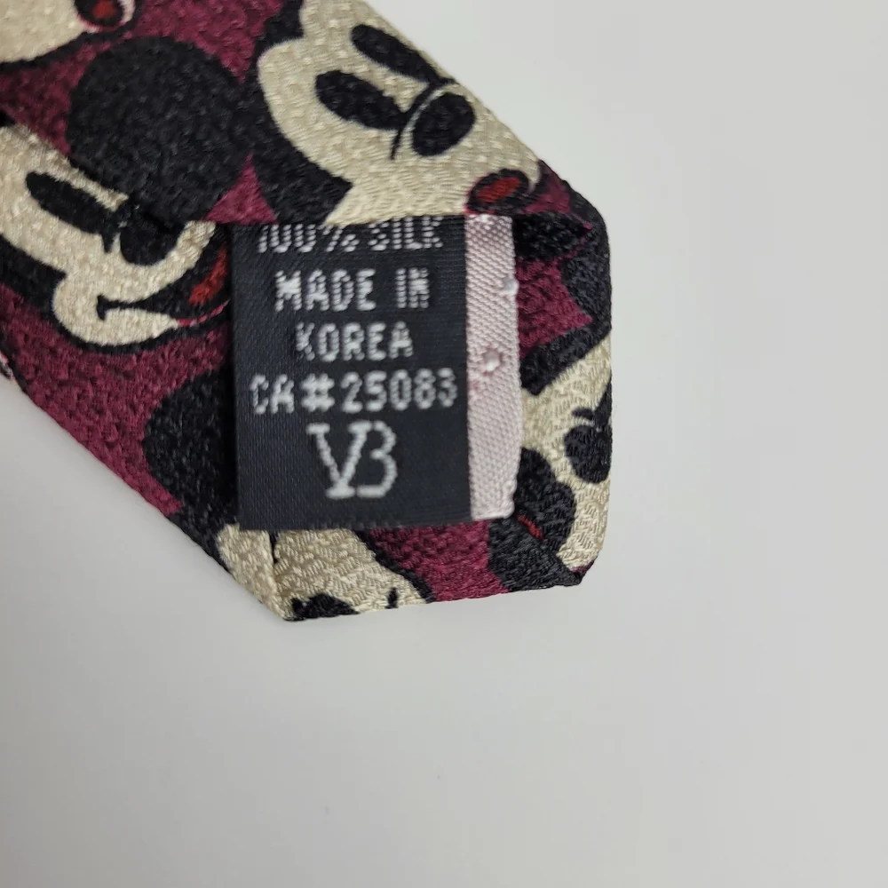 NEW Disney Store Vintage 100% Silk Mickey Mouse Face Burgundy Mens Neck Tie